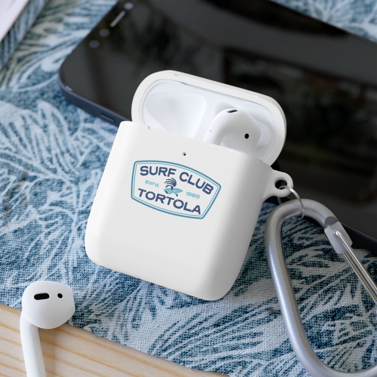 "Surf Club Tortola” AirPods and AirPods Pro Case Cover