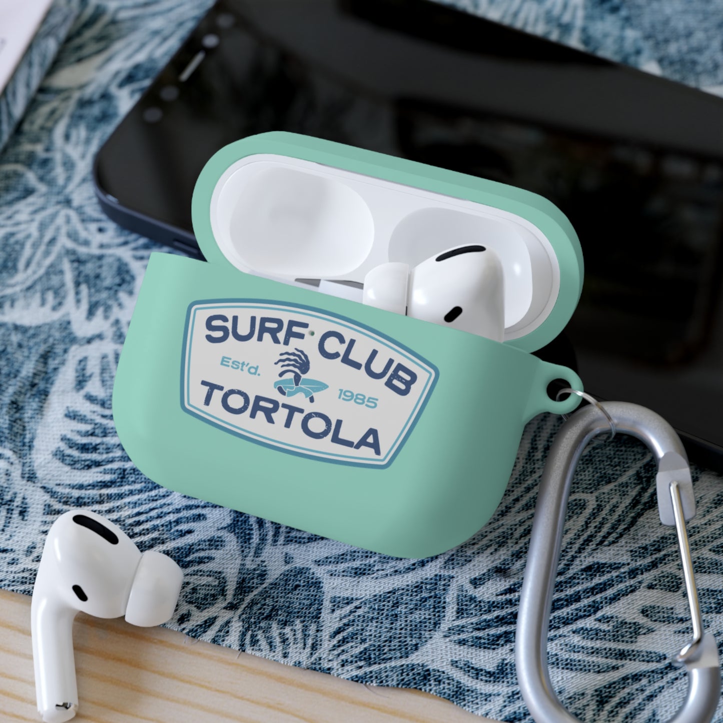 "Surf Club Tortola” AirPods and AirPods Pro Case Cover