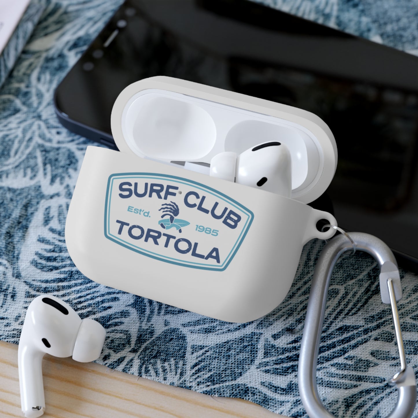"Surf Club Tortola” AirPods and AirPods Pro Case Cover