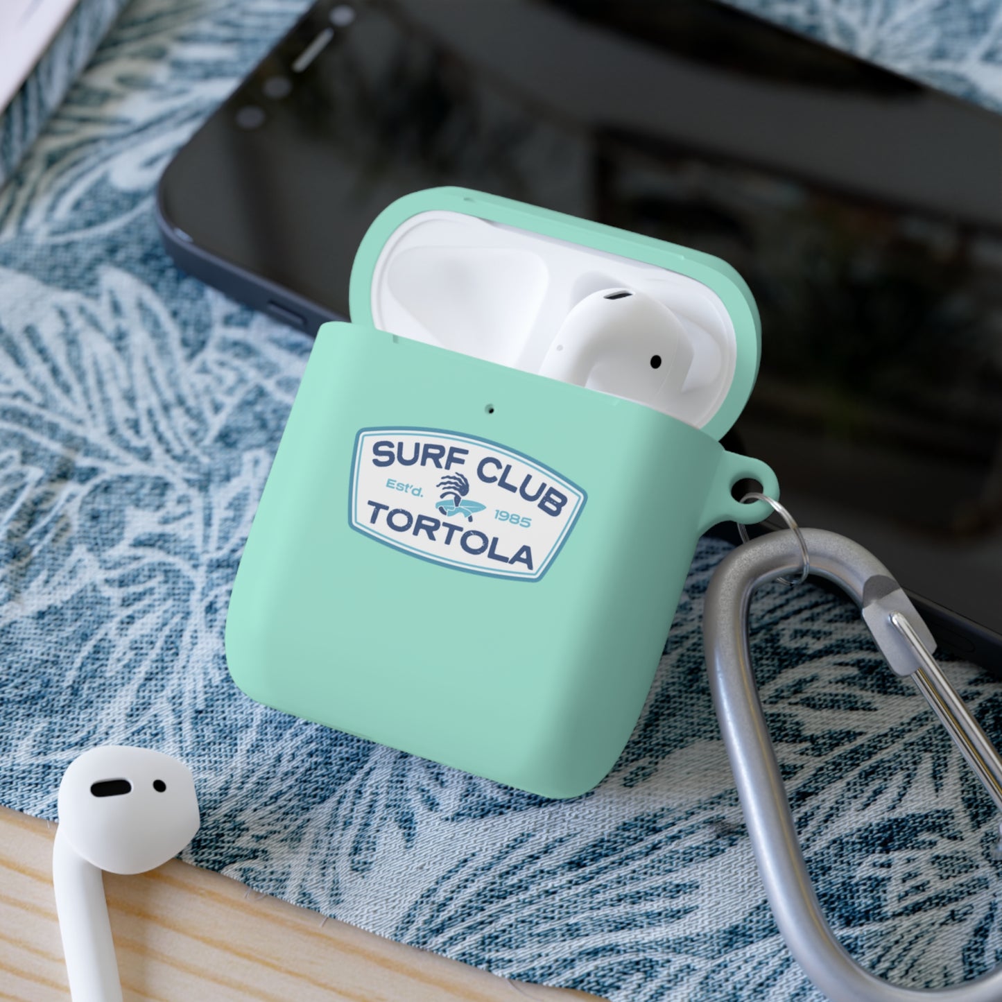 "Surf Club Tortola” AirPods and AirPods Pro Case Cover